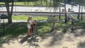 Odpoledne-na-školní-zahrade-09-2026-09